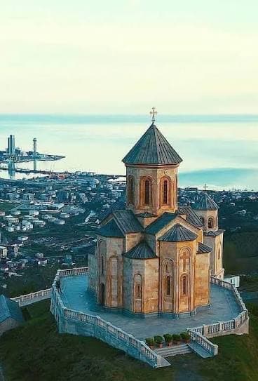 ტროპიკული აჭარა — ზღვა, ციხე და ჩანჩქერები 4